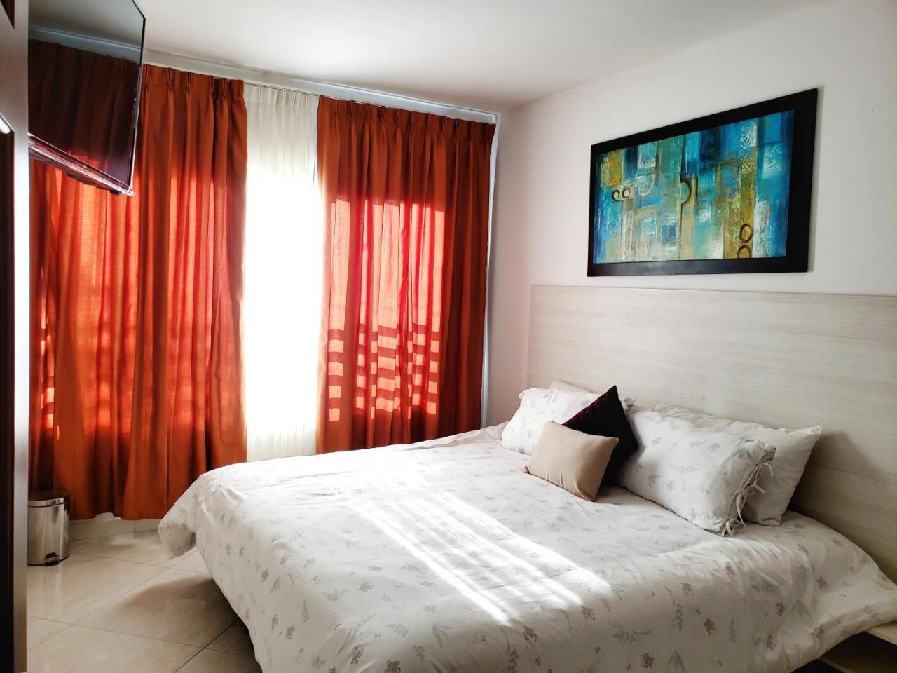El Banco  Hotel Radoa מראה חיצוני תמונה