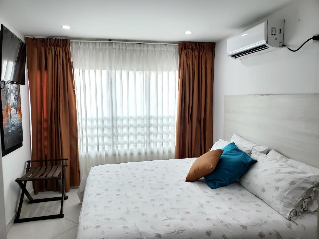 El Banco  Hotel Radoa מראה חיצוני תמונה